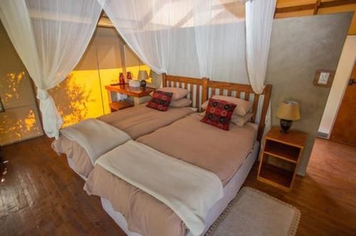 Lion Tree Top Lodge Hoedspruit Exteriör bild